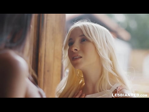 ❤️ Dievča príde domov o niekoľko mesiacov neskôr a skončí pri jedení kundičky svojej nevlastnej mamy Sex video na nás sk.novoporn.ru ❤