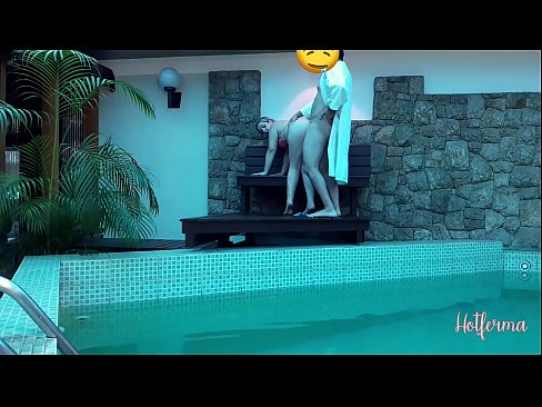 ❤️ Šéf pozve slúžku k bazénu, ale neodolala horúcemu Sex video na nás sk.novoporn.ru ❤