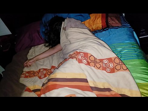 ❤️ Nevlastný syn nadáva svojej mladej nevlastnej matke, zatiaľ čo ona spí. Sex video na nás sk.novoporn.ru ❤